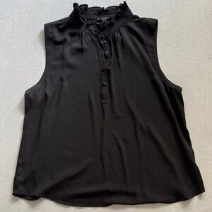 I crew Sleeveless Black ruffled neck Blouse size XL